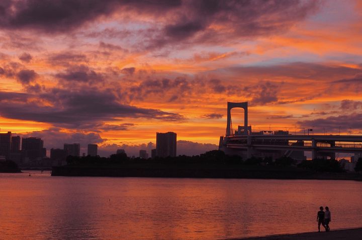 デートにも東京観光にも最適 東京都内の 無料の夕日 夜景スポット 10選 Glamjp グラム