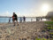 グアム・ココ・キッズファンランでイパオビーチ上を走る子どもたち