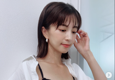 もう最後？肌見せコーデが魅力的！」安田美沙子、チラ見せ夏の私服コーデを披露「ナイススタイルだね」 | Glam（グラム）